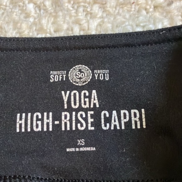🧘🏻‍♀️ SO SIZE SMALL BLACK HIGH RISE LEGGINGS - Picture 8 of 12